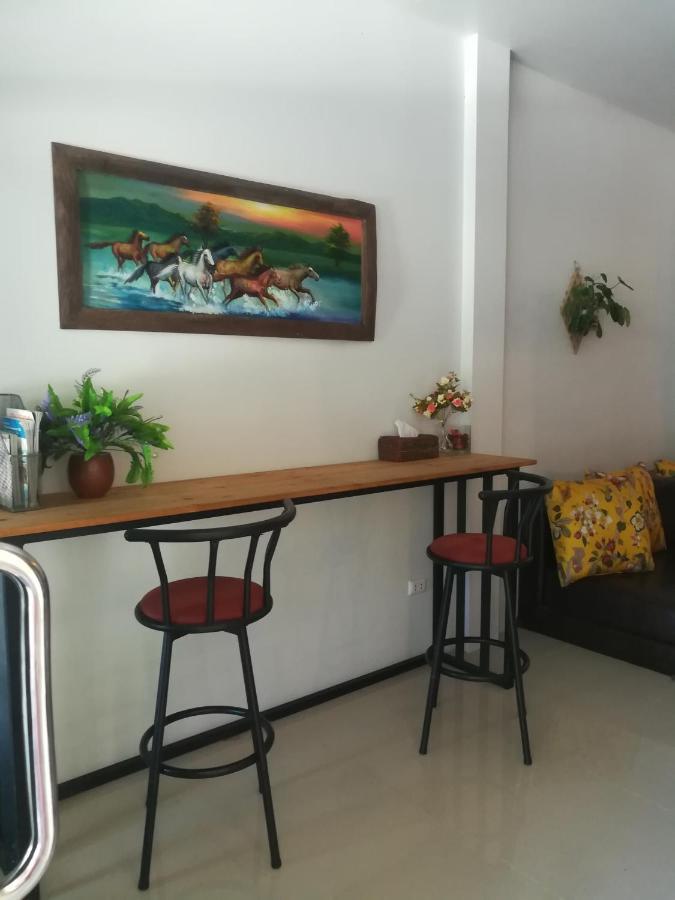 Mae Pon Hostel Khao Lak Exterior foto